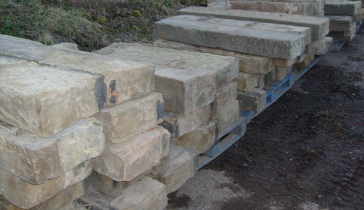 RECLAIMED STONE LINTALS